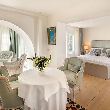 Manoir Du Dragon Hotel